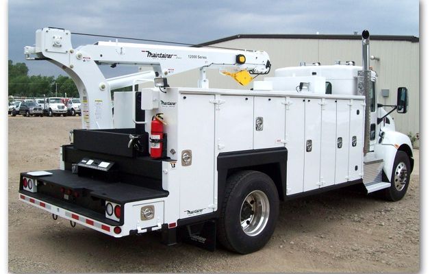 12000 Series Cranes :: Service Truck Solutions